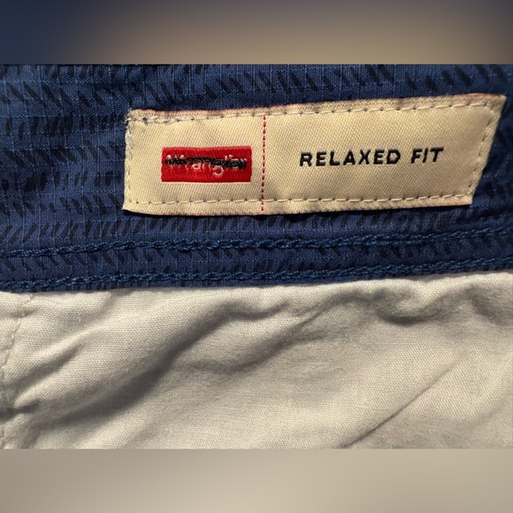 NWT Wrangler relaxed, fit shorts size 36 - Picture 6 of 6